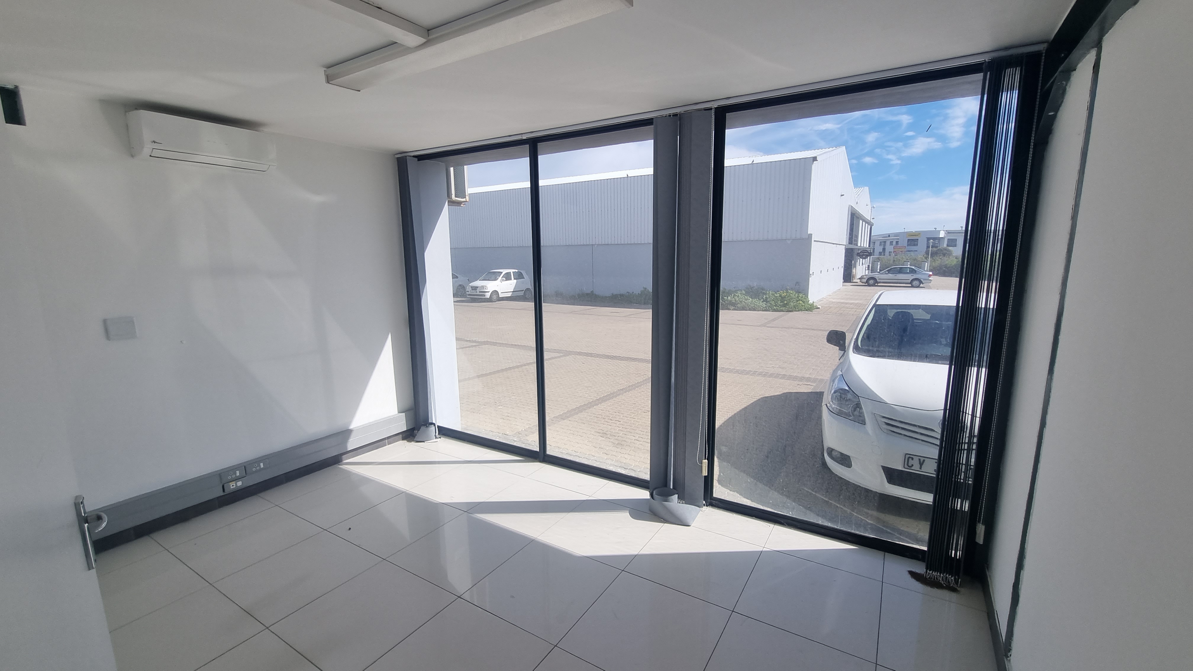 To Let commercial Property for Rent in Muizenberg Western Cape